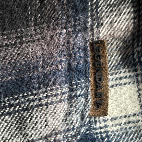 Legendary Whitetails Shirt Mens Medium Blue Gray Plaid Buck Camp Flannel Hunting - Picture 4 of 9